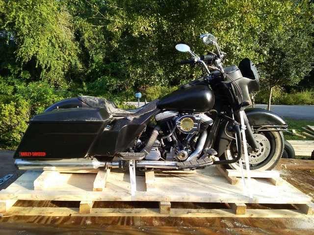 Harley Davidson FLHTC shipped to FL, USA