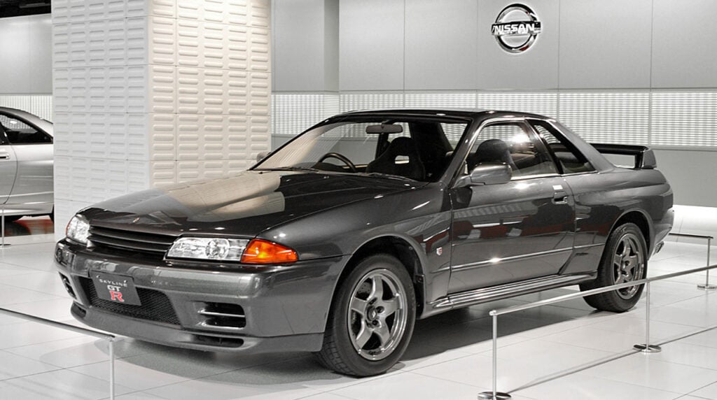 Nissan Skyline Third Generation (R32 - 1989) 