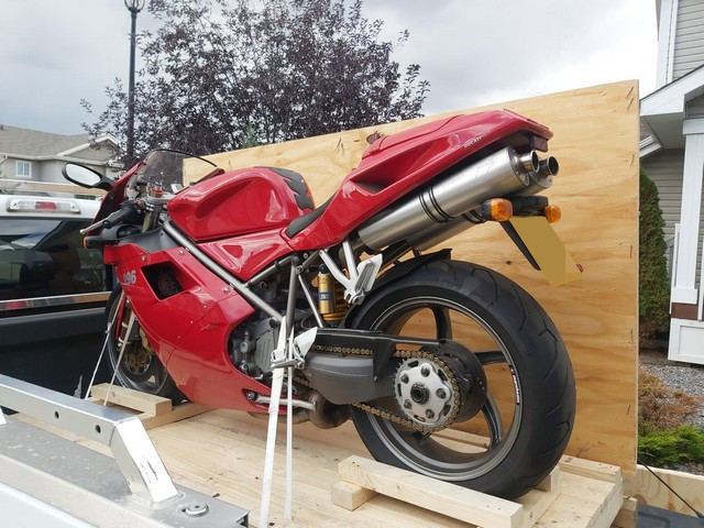 Ducati 996s to Canada