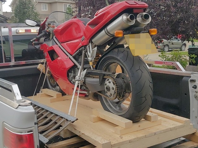 Ducati 996s to Canada