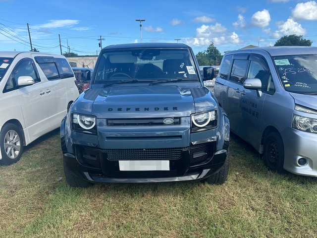 Land Rover Defender 110 shipped to Antigua and Barbuda