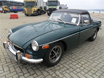 MG B levereras från Storbritannien till USA | Classic Car Frakt